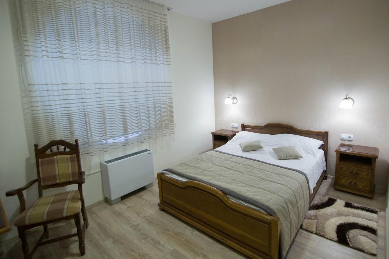 Hotel Villa Natali Chişinǎu Buitenkant foto